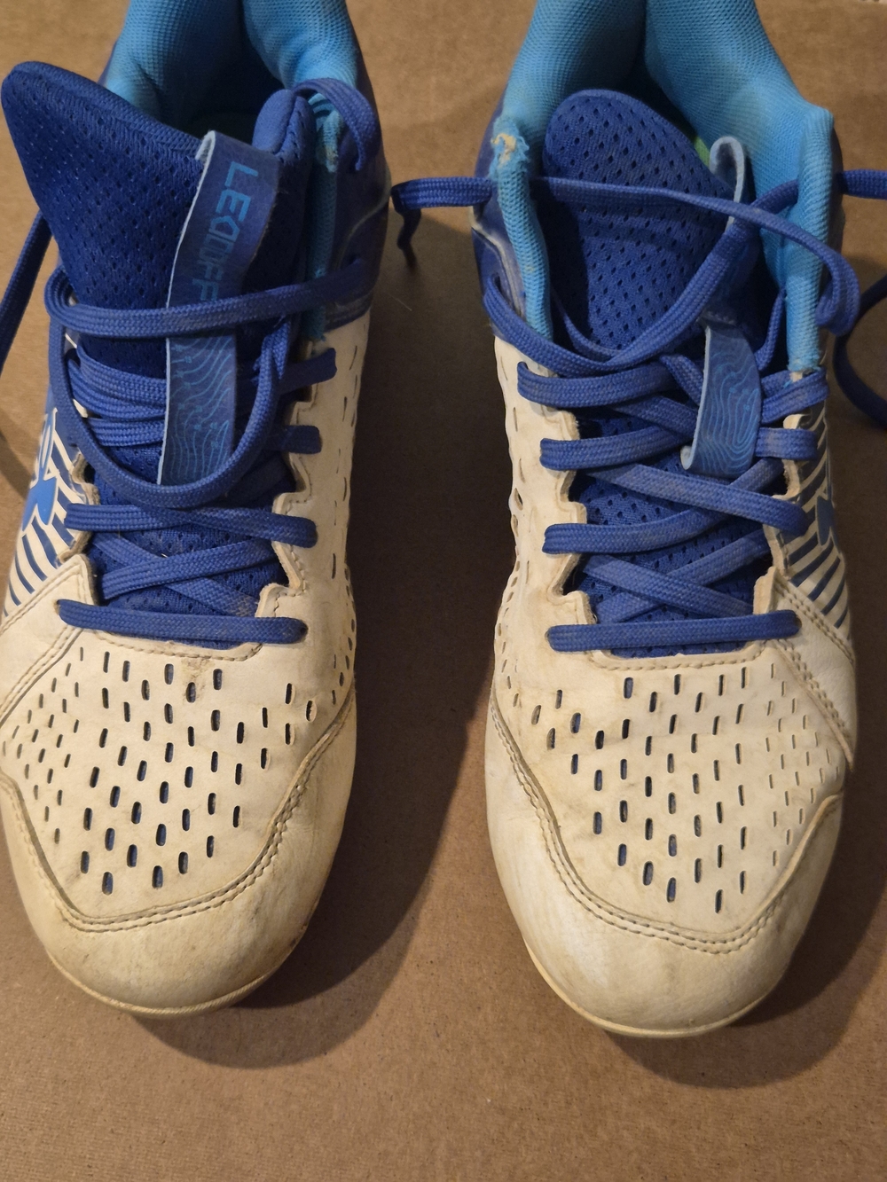 Under Armour White and Blue Men’s Baseball Cleates